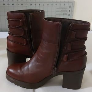 Flexi Women ankle high boots